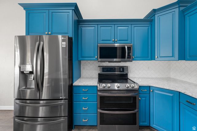 483 E CRYSTAL SPRING DR, Draper, UT 84020