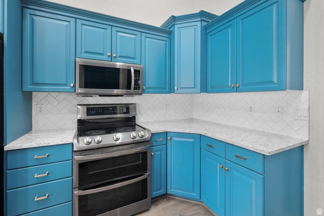 483 E CRYSTAL SPRING DR, Draper, UT 84020