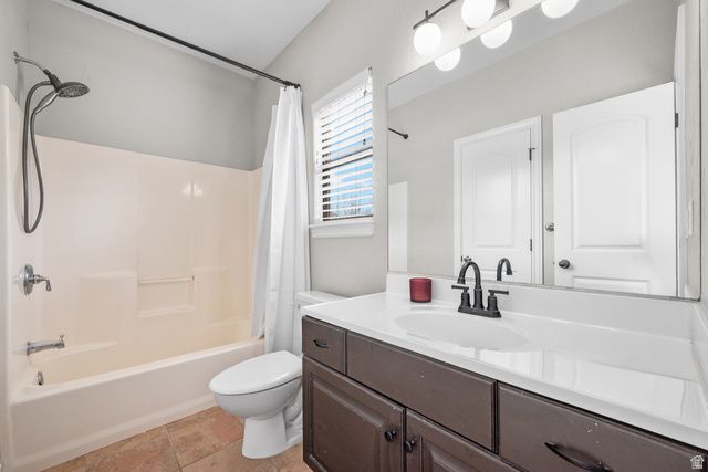 483 E CRYSTAL SPRING DR, Draper, UT 84020