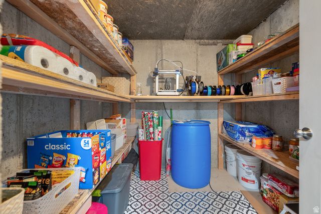 483 E CRYSTAL SPRING DR, Draper, UT 84020