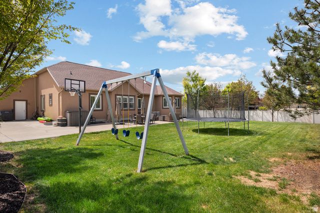 483 E CRYSTAL SPRING DR, Draper, UT 84020