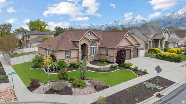 483 E CRYSTAL SPRING DR, Draper, UT 84020