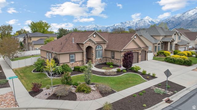483 E CRYSTAL SPRING DR, Draper, UT 84020