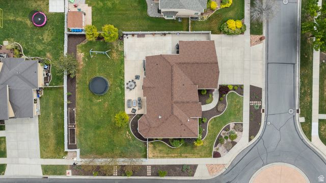 483 E CRYSTAL SPRING DR, Draper, UT 84020