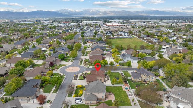 483 E CRYSTAL SPRING DR, Draper, UT 84020