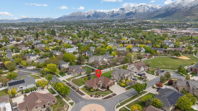 483 E CRYSTAL SPRING DR, Draper, UT 84020
