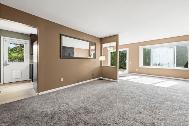 51220 Fairlane Drive, Utica, MI 48316