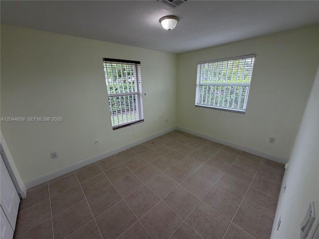 10530 SW 183rd St 2, Miami, FL 33157