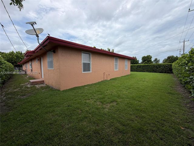 10530 SW 183rd St 2, Miami, FL 33157