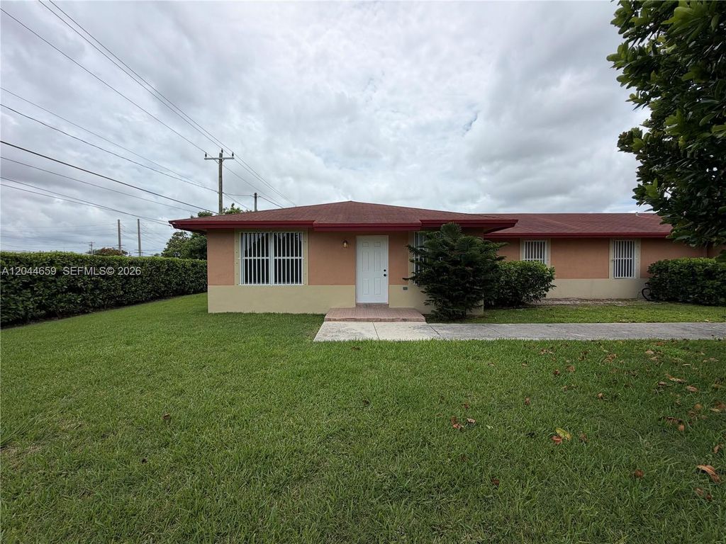 10530 SW 183rd St 2, Miami, FL 33157