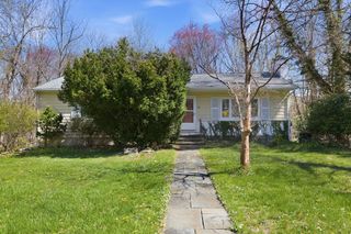 18 Wyman Road, Lexington, MA 02420