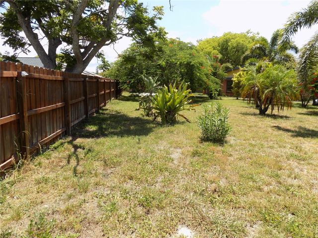 3849 EDGEMONT DRIVE, New Port Richey, FL 34652