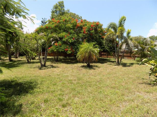 3849 EDGEMONT DRIVE, New Port Richey, FL 34652