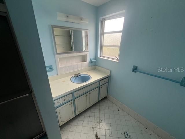 14704 CARNATION DRIVE, Tampa, FL 33613