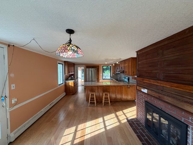 1281 Boston Rd 1281, Haverhill, MA 01835