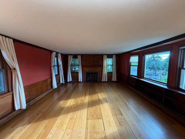 1281 Boston Rd 1281, Haverhill, MA 01835