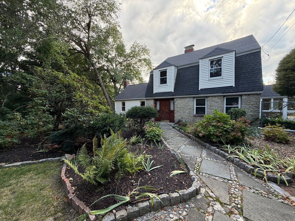 1281 Boston Rd 1281, Haverhill, MA 01835