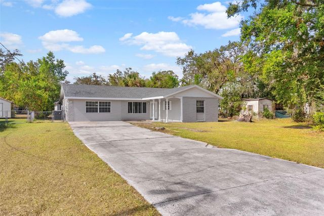 815 N HENDRY AVENUE, Fort Meade, FL 33841
