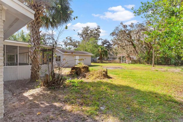 815 N HENDRY AVENUE, Fort Meade, FL 33841