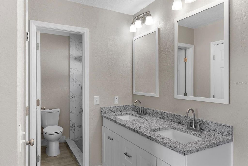 Image 18 of property listing at 815 N HENDRY AVENUE, Fort Meade, FL 33841