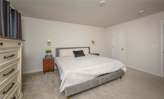 1422 Wood Fern Drive, Akron, OH 44312