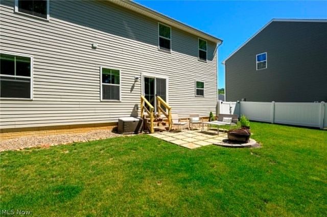 1422 Wood Fern Drive, Akron, OH 44312
