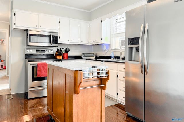 770 Morris Street SW, Hartselle, AL 35640