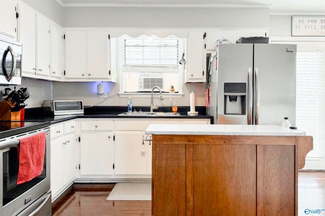 770 Morris Street SW, Hartselle, AL 35640