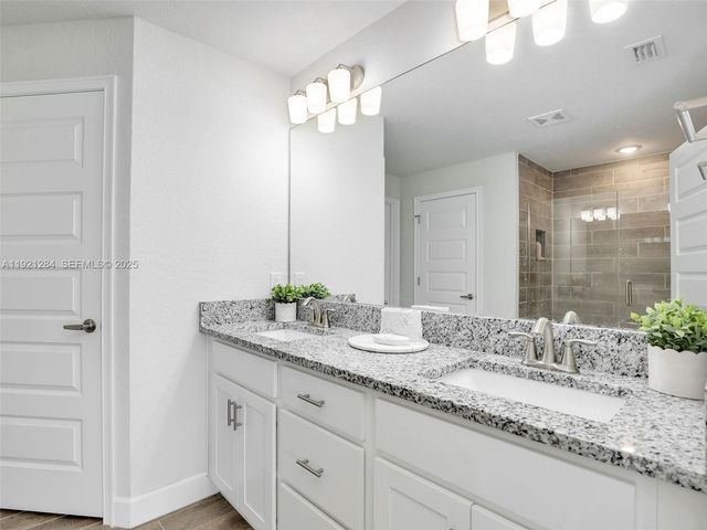 2405 Nelson Rd, Cape Coral, FL 33393