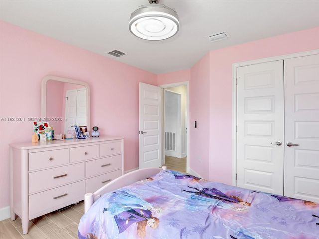 2405 Nelson Rd, Cape Coral, FL 33393