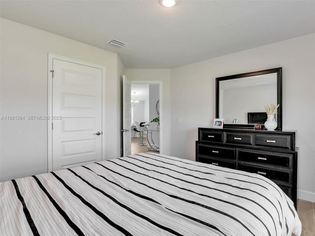 2405 Nelson Rd, Cape Coral, FL 33393