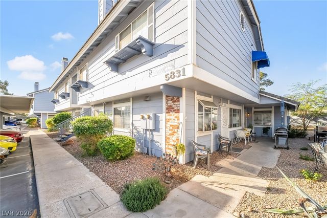 5831 Medallion Drive 103, Las Vegas, NV 89122