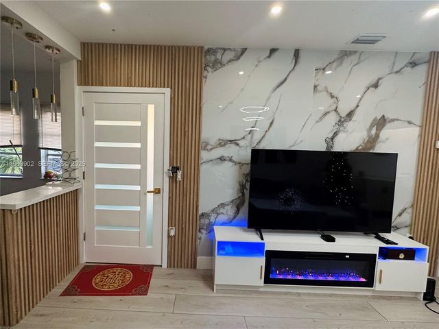 1668 SW 20th St 2, Miami, FL 33145