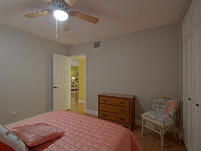 3575 Broken Woods Drive 301, Coral Springs, FL 33065