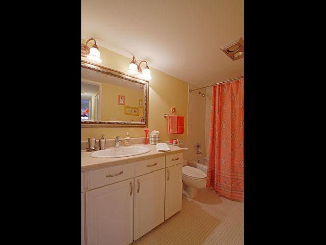 3575 Broken Woods Drive 301, Coral Springs, FL 33065