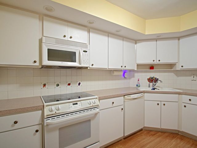 3575 Broken Woods Drive 301, Coral Springs, FL 33065