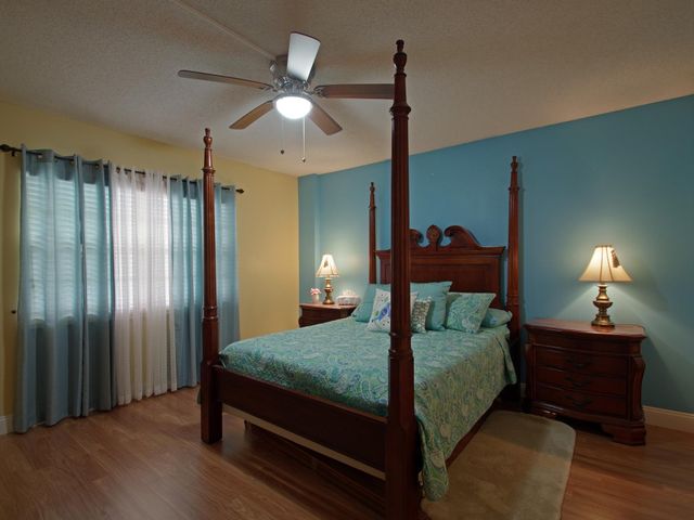3575 Broken Woods Drive 301, Coral Springs, FL 33065