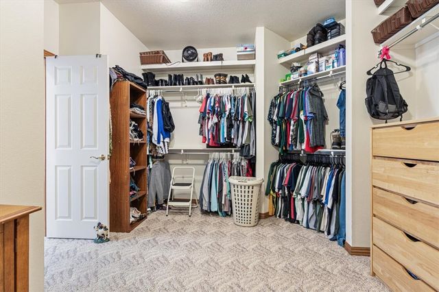2 Ewes Lane, Bella Vista, AR 72715