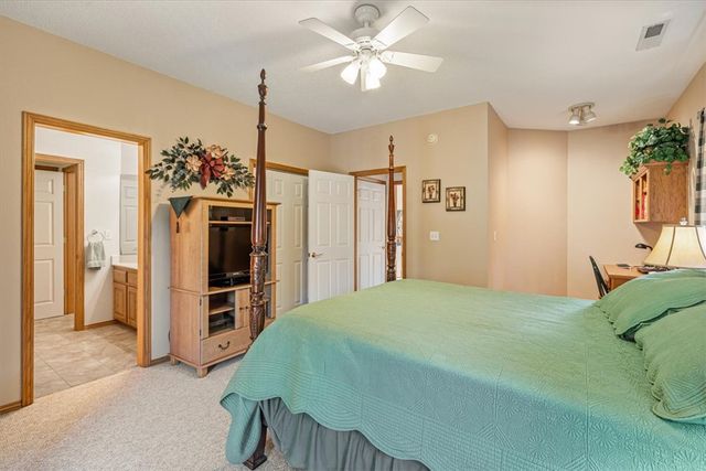 2 Ewes Lane, Bella Vista, AR 72715