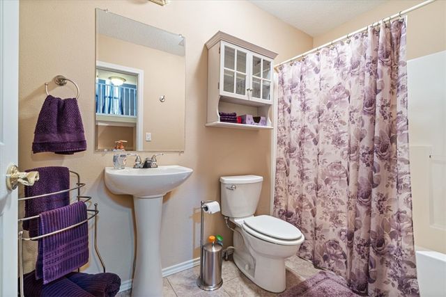 2 Ewes Lane, Bella Vista, AR 72715