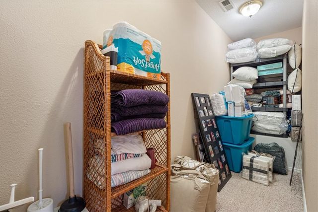 2 Ewes Lane, Bella Vista, AR 72715