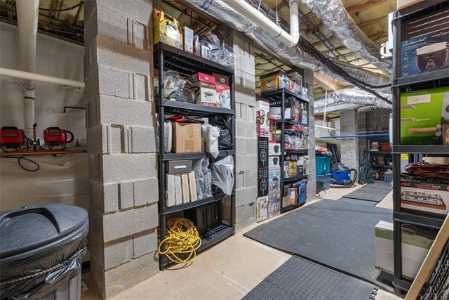 2 Ewes Lane, Bella Vista, AR 72715