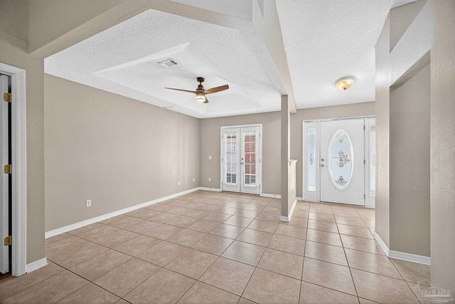 1548 Pelican Pt Dr, Cantonment, FL 32533