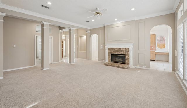 2113 Brentcove Drive, Grapevine, TX 76051