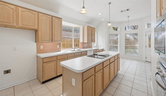 2113 Brentcove Drive, Grapevine, TX 76051