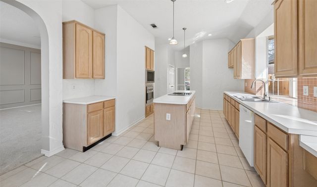 2113 Brentcove Drive, Grapevine, TX 76051