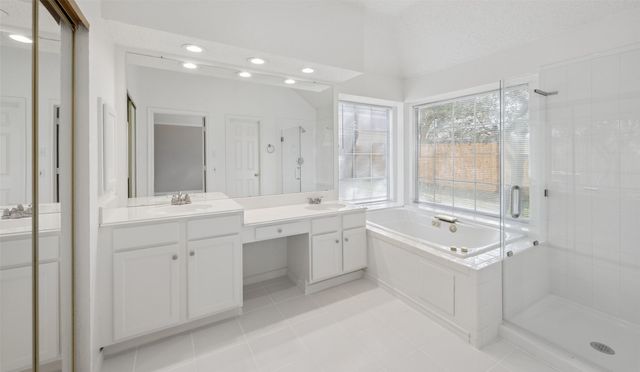 2113 Brentcove Drive, Grapevine, TX 76051