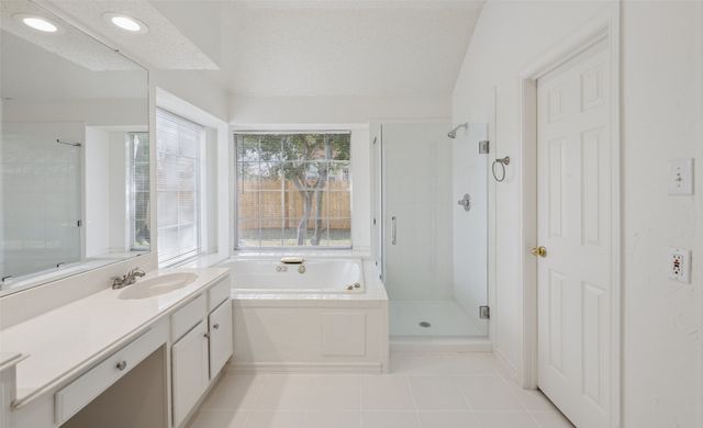 2113 Brentcove Drive, Grapevine, TX 76051