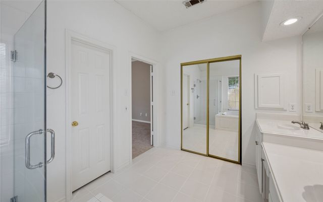 2113 Brentcove Drive, Grapevine, TX 76051