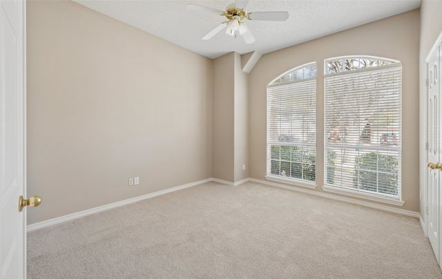 2113 Brentcove Drive, Grapevine, TX 76051